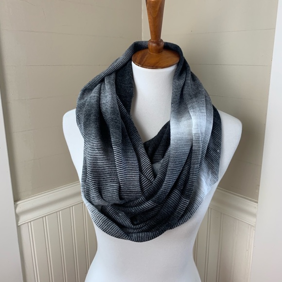 Christopher & Banks Accessories - FWP Christopher and Banks Infinity Scarf